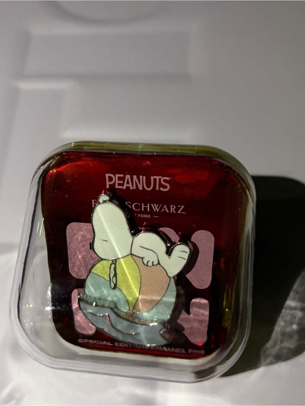 Snoopy Summertime Pin FAO Schwarz Peanuts Worldwide 2026 New In Display Box